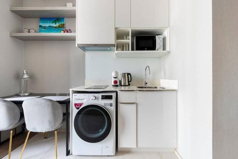 ASHTON Silom, Bangkok, 166 Silom Road, Bang Rak, Bangkok, 1 Bedroom, 32 sqm, Condo For Rent, by Piyathida Phanchomphu, 500642768 - DDproperty.com
