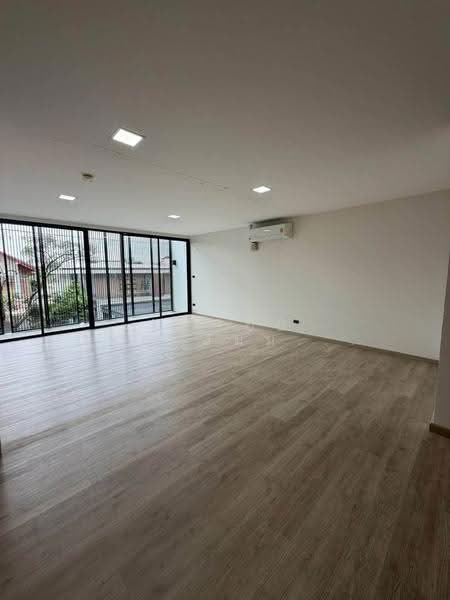 The Element Rama 9, Bangkok, Soi Rama 9 Suan Luang, Suan Luang, Bangkok, 4 Bedrooms, 560 sqm, Townhouse For Rent, by ทศวัฏฏ์ วิเศษสัมมาพันธ์, 500642821 - DDproperty.com