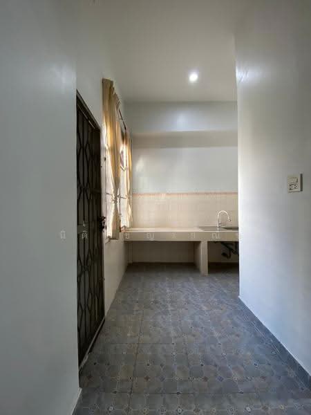 ให้เช่าบ้านใกล้รถไฟฟ้า โชคชัย4 ใกล้โจ๊กกองปราบ บ้านตกแต่งใหม่ 54ตรว. 3นอน 2น้ำ แอร์3เครื่อง หลังริม, Bangkok, โชคชัย4, Lat Phrao, Bangkok, 3 Bedrooms, 120 sqm, Single Detached House For Rent, by เฌอณิษฐา นิติวัชญ์วาณิช, 500642823 - DDproperty.com