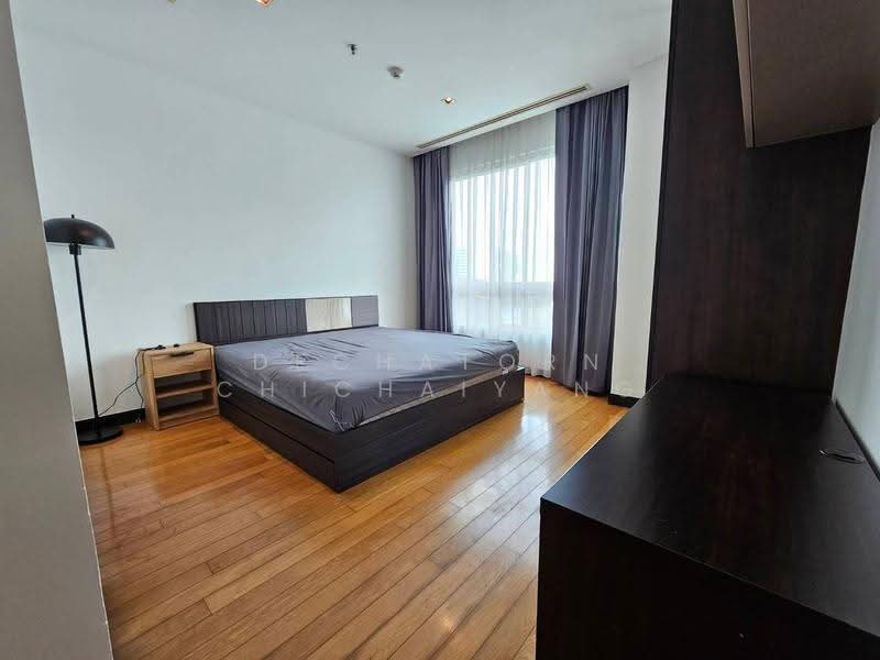 The Lofts Yennakart, Bangkok, 366 ์Soi Nang Linchi Yenakat Road, Chong Nonsi, Yan Nawa, Bangkok, 2 Bedrooms, 68 sqm, Condo For Sale, by Dechatorn Chichaiyang, 500642828 - DDproperty.com