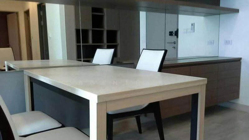 IDEO MOBI Sukhumvit 81, Bangkok, 2097 Sukhumvit Road, Bang Chak, Phra Khanong, Bangkok, 2 Bedrooms, 55 sqm, Condo For Rent, by Agentbkk, 500642885 - DDproperty.com