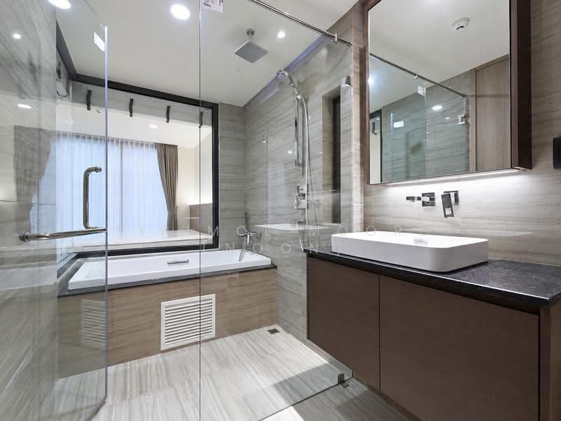 Klass Sarasin-Rajdamri, Bangkok, 229 Sarasin Road, Lumphini, Pathum Wan, Bangkok, 2 Bedrooms, 83 sqm, Condo For Rent, by Sirimol Moore (Noon), 500643027 - DDproperty.com