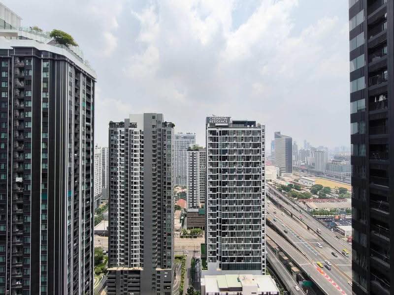 Life Asoke Hype, Bangkok, 339 Chaturathit Rd, Makkasan, Ratchathewi, Bangkok, 1 Bedroom, 32 sqm, Condo For Rent, by Vinit Arora, 500643096 - DDproperty.com