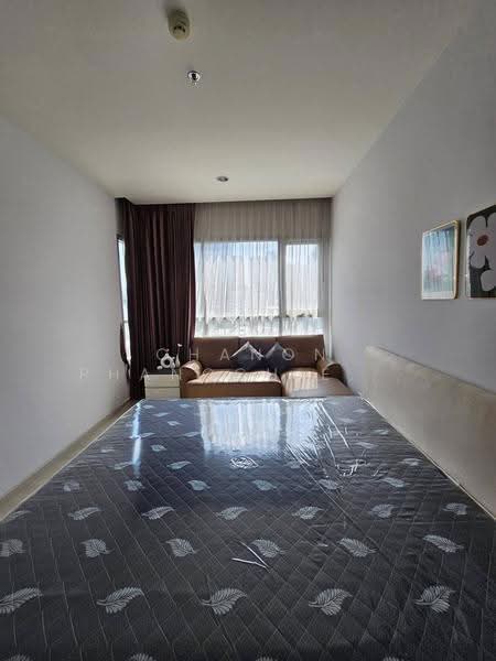 Life Ratchadapisek, Bangkok, 279 Ratchadapisaek Road, Huai Khwang, Bangkok, 2 Bedrooms, 65 sqm, Condo For Rent, by Chanon Phangchienghien, 500643127 - DDproperty.com