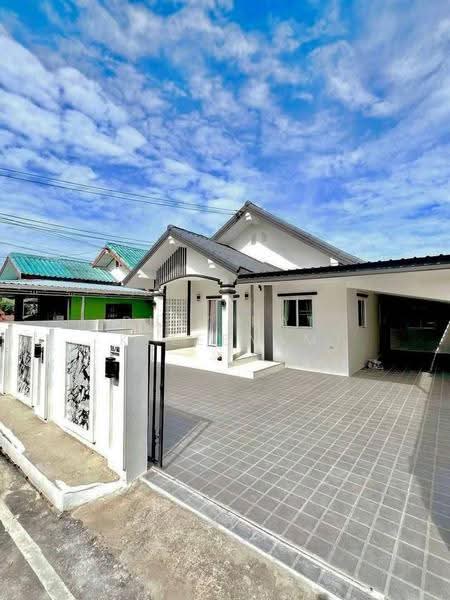 บ้าน 3-ห้องนอน, ชลบุรี, ตะเคียนเตี้ย, บางละมุง, ชลบุรี, 150 ตร.ม., บ้านเดี่ยว ขาย, โดย Puttirat Kleebyam, 500643179 - DDproperty.com