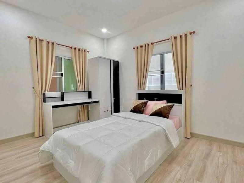 บ้าน 3-ห้องนอน, ชลบุรี, ตะเคียนเตี้ย, บางละมุง, ชลบุรี, 150 ตร.ม., บ้านเดี่ยว ขาย, โดย Puttirat Kleebyam, 500643179 - DDproperty.com