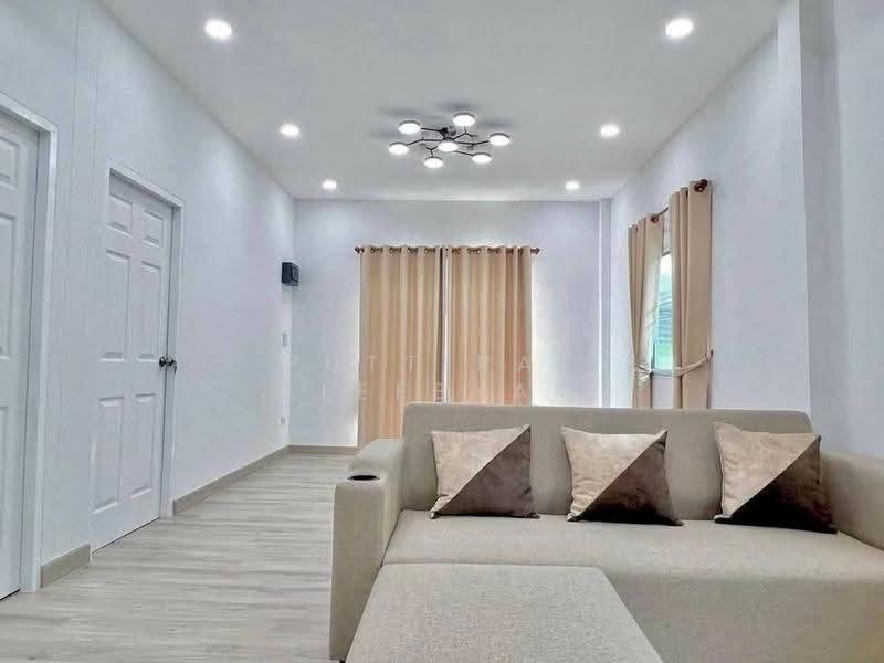 3-BR House, Chon Buri (Pattaya), Ta Khian Tia, Bang Lamung (Pattaya), Chon Buri (Pattaya), 3 Bedrooms, 150 sqm, Single Detached House For Sale, by Puttirat Kleebyam, 500643179 - DDproperty.com