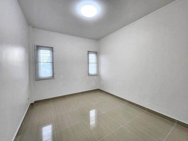 4 BR house, Chon Buri (Pattaya), Nong - Kham, Si Racha, Chon Buri (Pattaya), 4 Bedrooms, 325 sqm, Single Detached House For Sale, by Puttirat Kleebyam, 500643199 - DDproperty.com