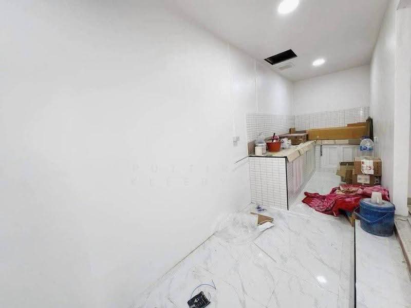 4 BR house, Chon Buri (Pattaya), Nong - Kham, Si Racha, Chon Buri (Pattaya), 4 Bedrooms, 325 sqm, Single Detached House For Sale, by Puttirat Kleebyam, 500643199 - DDproperty.com