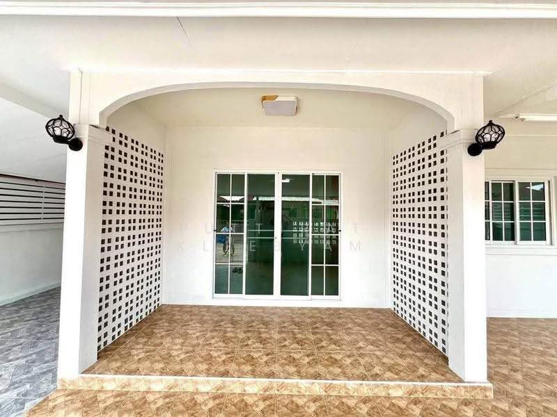 3 BR house, Chon Buri (Pattaya), Nong - Kham, Si Racha, Chon Buri (Pattaya), 3 Bedrooms, 150 sqm, Single Detached House For Sale, by Puttirat Kleebyam, 500643216 - DDproperty.com
