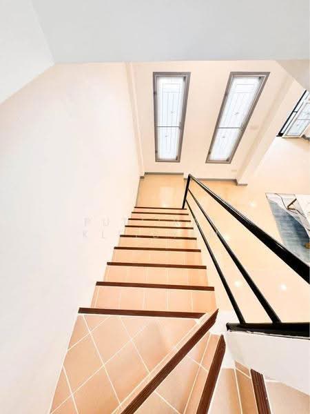 3 BR townhouse, ชลบุรี, บ่อวิน, ศรีราชา, ชลบุรี, 150 ตร.ม., ทาวน์เฮ้าส์ ขาย, โดย Puttirat Kleebyam, 500643236 - DDproperty.com