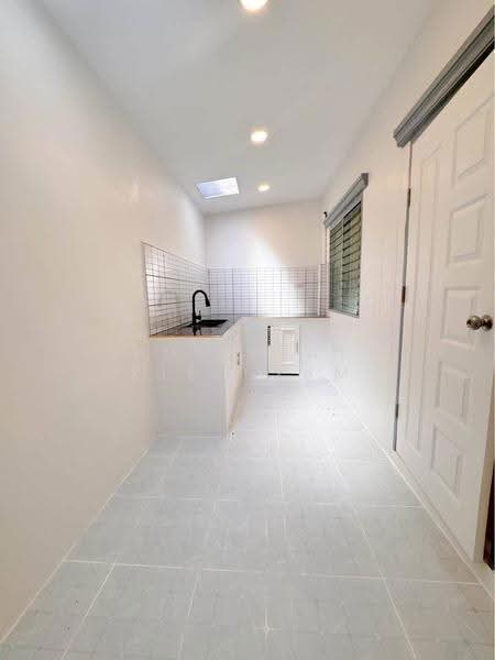 3 BR townhouse, ชลบุรี, บ่อวิน, ศรีราชา, ชลบุรี, 150 ตร.ม., ทาวน์เฮ้าส์ ขาย, โดย Puttirat Kleebyam, 500643236 - DDproperty.com