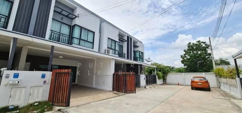 2 BR townhouse, ชลบุรี, บ้านสวน, เมืองชลบุรี, ชลบุรี, 93 ตร.ม., ทาวน์เฮ้าส์ ขาย, โดย Puttirat Kleebyam, 500643249 - DDproperty.com