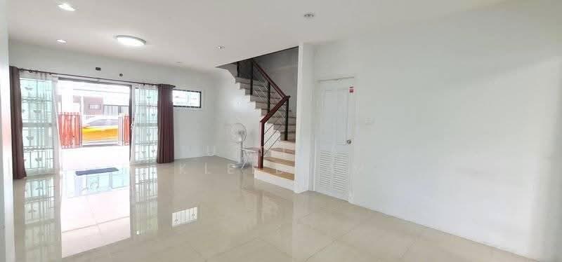 2 BR townhouse, Chon Buri (Pattaya), Ban Suan, Muang Chon Buri, Chon Buri (Pattaya), 2 Bedrooms, 93 sqm, Townhouse For Sale, by Puttirat Kleebyam, 500643249 - DDproperty.com