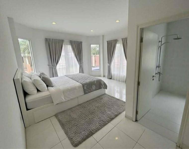 5-BR House, Chon Buri (Pattaya), Huai Yai, Bang Lamung (Pattaya), Chon Buri (Pattaya), 5 Bedrooms, 495 sqm, Single Detached House For Sale, by Puttirat Kleebyam, 500643638 - DDproperty.com