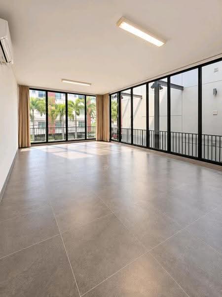 The Pantas Rachada - Rama 9, Bangkok, Soi Saha Kan Pramun, Pracha Uthit Road, Wang Thonglang, Bangkok, 7 Bedrooms, 510 sqm, Townhouse For Rent, by NTG Property House Co.,Ltd., 500643715 - DDproperty.com