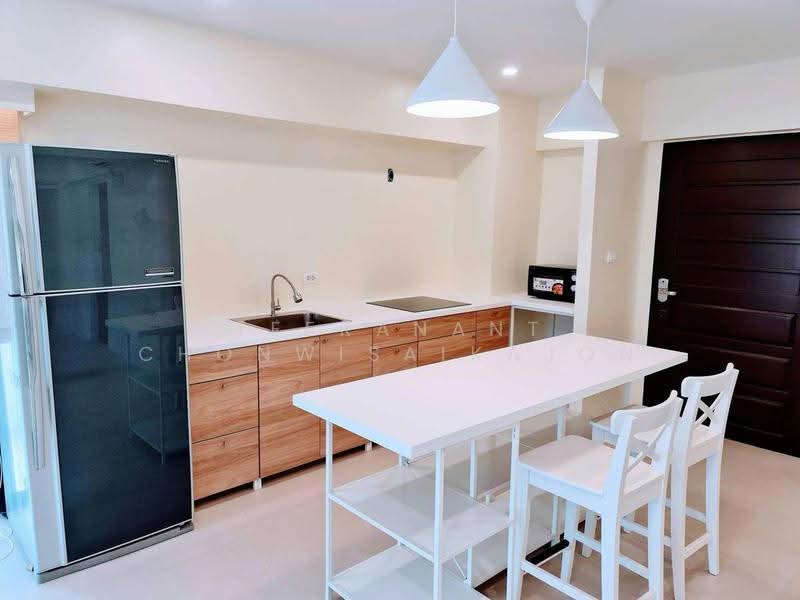 Yada Residential, Bangkok, 16 Phrom Sak Alley, Khlong Tan Nua, Watthana, Bangkok, 3 Bedrooms, 140 sqm, Condo For Rent, by Teeranant Chonwisaikajon, 500643771 - DDproperty.com