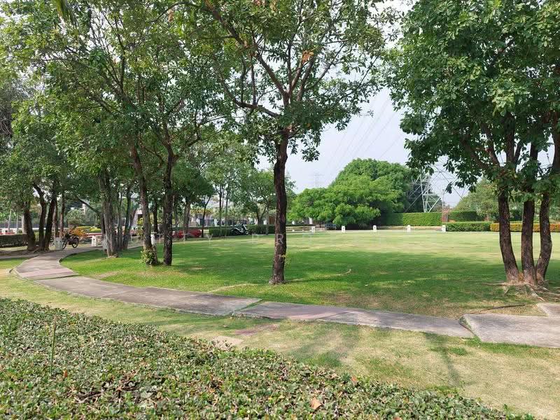 Nantawan Suanluang Rama 9, Bangkok, Chaloem Phra Kiat Rama 9, Soi 62, Dok Mai, Prawet, Bangkok, 5 Bedrooms, 350 sqm, Single Detached House For Rent, by Nutty Property, 500643799 - DDproperty.com