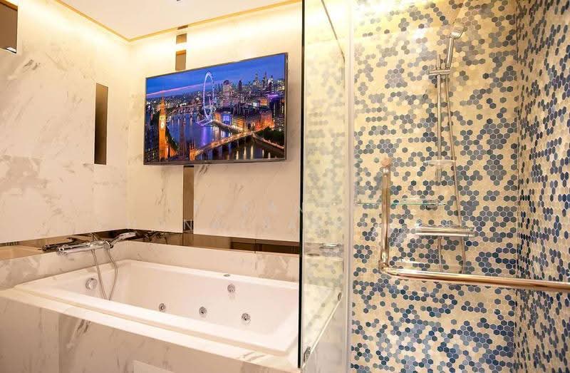 Belle Grand Rama 9, Bangkok, 131 Rama 9 Road, Huai Khwang, Bangkok, 3 Bedrooms, 182 sqm, Condo For Sale, by Teeranant Chonwisaikajon, 500643849 - DDproperty.com