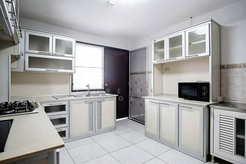 Empire House, Bangkok, Eakamai, Khlong Tan Nua, Watthana, Bangkok, 3 Bedrooms, 185 sqm, Condo For Sale, by Aspire Real Estate Agency Co., Ltd., 500644016 - DDproperty.com