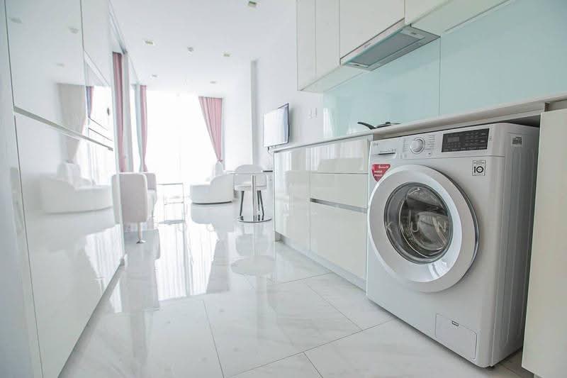 Hyde Sukhumvit 11, Bangkok, 11 Soi Sukhumvit 11, Khlongtoei Nua, Watthana, Bangkok, 1 Bedroom, 34 sqm, Condo For Sale, by Jettapat Jaroonpipatkun, 500644161 - DDproperty.com