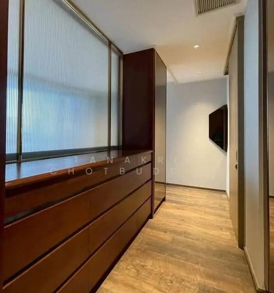 Noble Ploenchit, Bangkok, 1035 Ploenchit Road, Lumphini, Pathum Wan, Bangkok, 3 Bedrooms, 178 sqm, Condo For Rent, by Tanakrit Chotbuddkayan, 500644173 - DDproperty.com