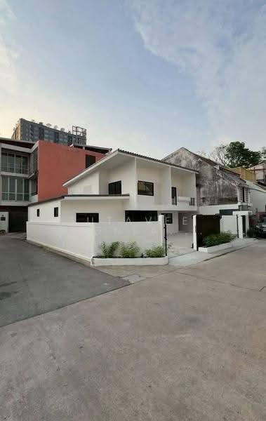 บ้าน 3-ห้องนอน, กรุงเทพ, พระบรมมหาราชวัง, พระนคร, กรุงเทพ, 250 ตร.ม., บ้านเดี่ยว ให้เช่า, โดย Sutavee Chonlabud, 500644419 - DDproperty.com