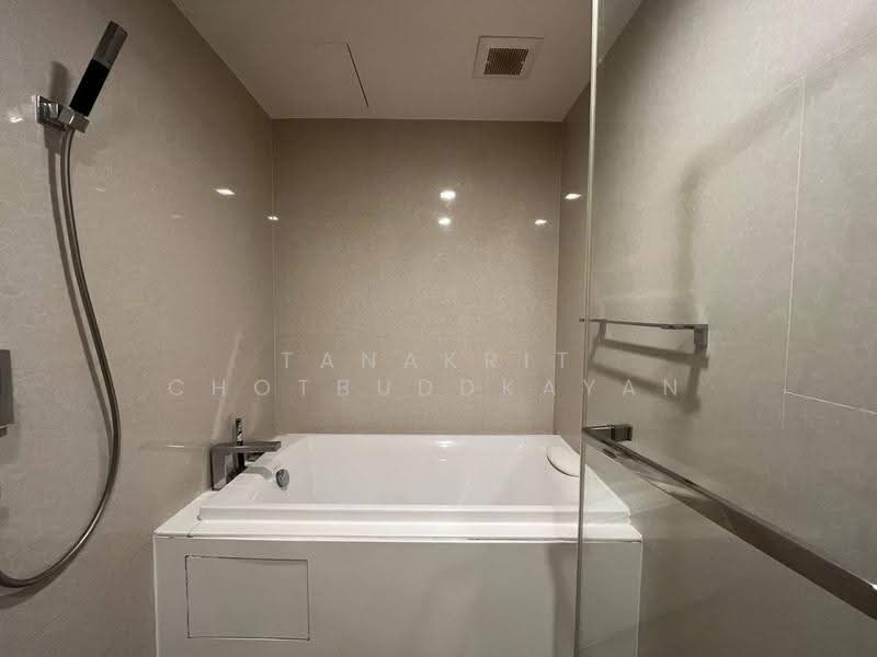 Liv @ 49, Bangkok, 9 Sukhumvit 49 Rd, Khlong Tan Nua, Watthana, Bangkok, 1 Bedroom, 45 sqm, Condo For Rent, by Tanakrit Chotbuddkayan, 500644482 - DDproperty.com