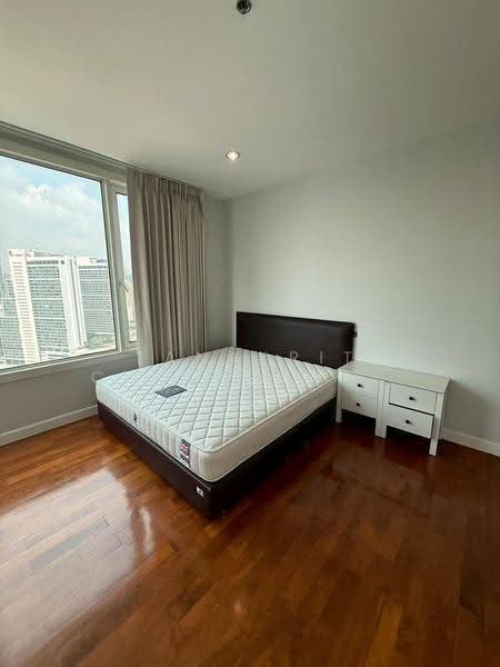 Siri Residence, Bangkok, 21 Soi Sukhumvit 24, Khong Tan, Khlong Toei, Bangkok, 3 Bedrooms, 168 sqm, Condo For Rent, by Tanakrit Chotbuddkayan, 500644559 - DDproperty.com