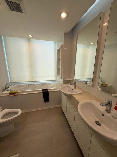 Siri Residence, Bangkok, 21 Soi Sukhumvit 24, Khong Tan, Khlong Toei, Bangkok, 3 Bedrooms, 168 sqm, Condo For Rent, by Tanakrit Chotbuddkayan, 500644559 - DDproperty.com