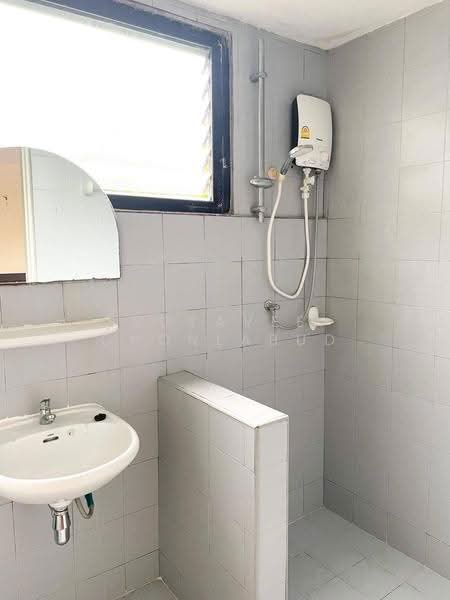 Lin Court, Bangkok, Ratchadaphisek Road, Khlong Toei, Bangkok, 2 Bedrooms, 110 sqm, Apartment For Rent, by Sutavee Chonlabud, 500644604 - DDproperty.com