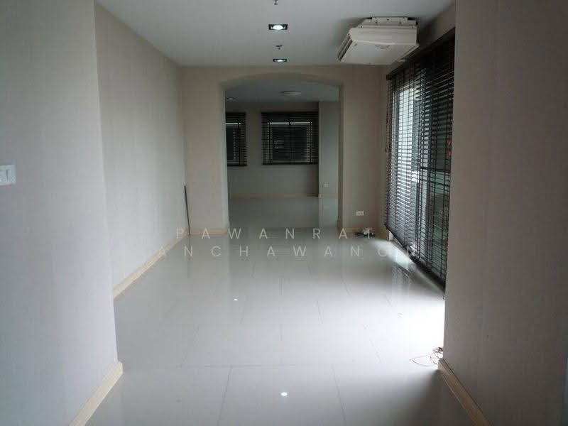 33 Tower, Bangkok, 399 Sukhumvit Road, Khlong Tan Nua, Watthana, Bangkok, 2 Bedrooms, 206 sqm, Condo For Rent, by Pawanrat Panchawanon, 500644678 - DDproperty.com