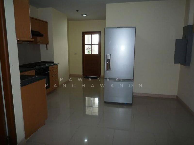 33 Tower, Bangkok, 399 Sukhumvit Road, Khlong Tan Nua, Watthana, Bangkok, 2 Bedrooms, 206 sqm, Condo For Rent, by Pawanrat Panchawanon, 500644678 - DDproperty.com