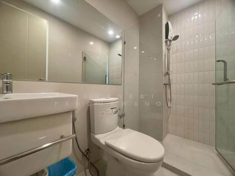 Life Asoke, Bangkok, Asoke-Dindang Road, Bang Kapi, Huai Khwang, Bangkok, 1 Bedroom, 29 sqm, Condo For Rent, by Pawanrat Panchawanon, 500644702 - DDproperty.com