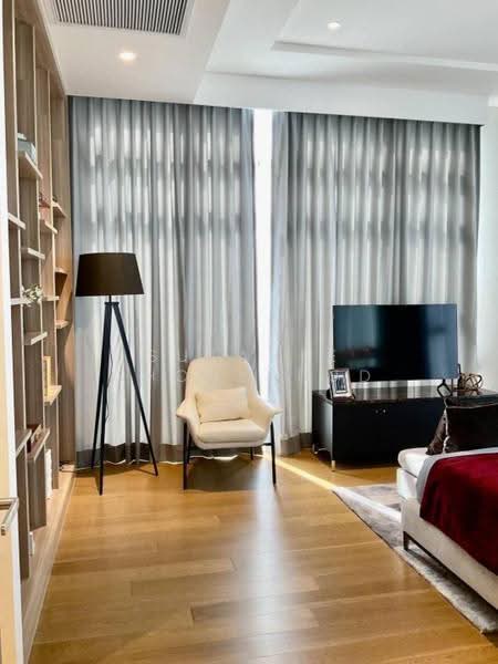 Siamese Sukhumvit 48, Bangkok, 1498 Soi Sukhumvit 48, Phra Kanong, Khlong Toei, Bangkok, 2 Bedrooms, 119 sqm, Condo For Sale, by Sutavee Chonlabud, 500644907 - DDproperty.com