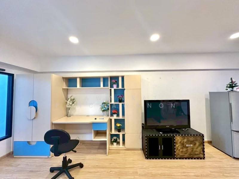 Pathumwan Place condominium, Bangkok, 1 Rama 1, Wang Mai, Pathum Wan, Bangkok, Studio, 47 sqm, Condo For Rent, by Pawanrat Panchawanon, 500644935 - DDproperty.com