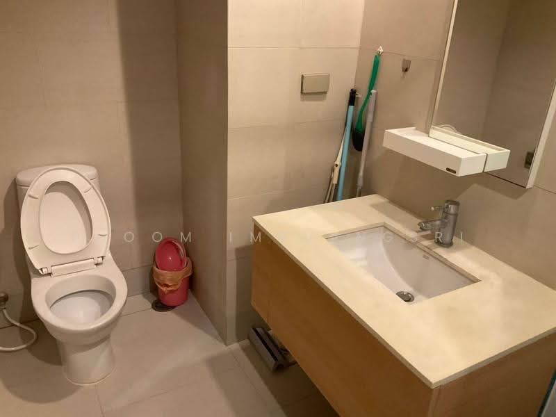 Villa Ratchatewi, Bangkok, 83 Phayathai Road, Thanon Phaya Thai, Ratchathewi, Bangkok, Studio, 40 sqm, Condo For Rent, by Phoom Imruangsri, 500644980 - DDproperty.com