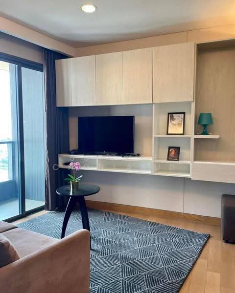 The Lumpini 24, Bangkok, Sukhumvit 24 Road, Khong Tan, Khlong Toei, Bangkok, 2 Bedrooms, 55 sqm, Condo For Rent, by Sutavee Chonlabud, 500645187 - DDproperty.com