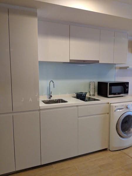 Liv @ 49, Bangkok, 9 Sukhumvit 49 Rd, Khlong Tan Nua, Watthana, Bangkok, 1 Bedroom, 40 sqm, Condo For Sale, by Jettapat Jaroonpipatkun, 500645189 - DDproperty.com