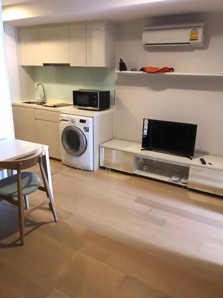 Liv @ 49, Bangkok, 9 Sukhumvit 49 Rd, Khlong Tan Nua, Watthana, Bangkok, 1 Bedroom, 40 sqm, Condo For Sale, by Jettapat Jaroonpipatkun, 500645189 - DDproperty.com