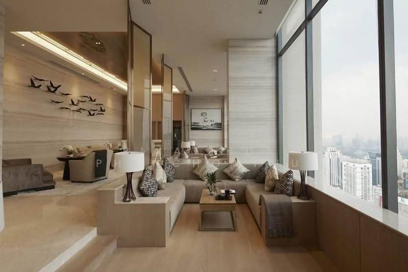 The Esse Asoke, Bangkok, 333 Soi Sukhumvit 21, Sukhumvit Road, Khlongtoei Nua, Watthana, Bangkok, 1 Bedroom, 45 sqm, Condo For Sale, by Piyathida Phanchomphu, 500645225 - DDproperty.com