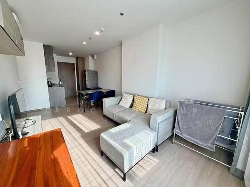The Base Phetchaburi-Thonglor, Bangkok, Phetchaburi Rd, Bang Kapi, Huai Khwang, Bangkok, 2 Bedrooms, 62 sqm, Condo For Rent, by Jettapat Jaroonpipatkun, 500645362 - DDproperty.com