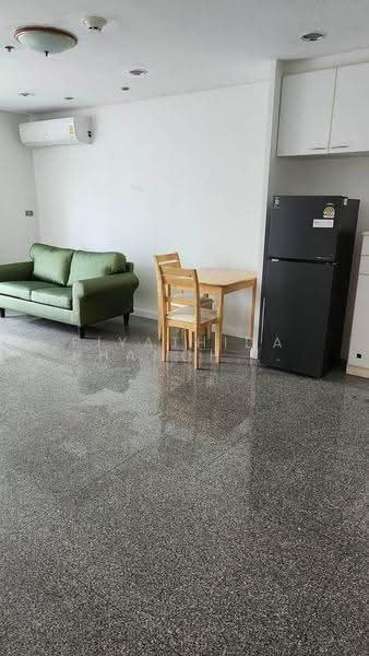 Lumpini Park View, Bangkok, Rama 4, Thung Maha Mek, Sathon, Bangkok, 1 Bedroom, 60 sqm, Condo For Rent, by Piyathida Phanchomphu, 500645372 - DDproperty.com