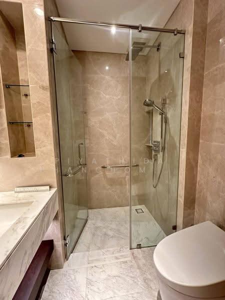 Sindhorn Residence, Bangkok, 54 Soi Ton Son, Lumphini, Pathum Wan, Bangkok, 2 Bedrooms, 117 sqm, Condo For Rent, by Piyathida Phanchomphu, 500645381 - DDproperty.com