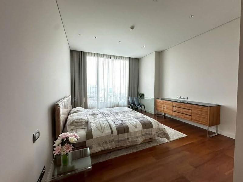 Sindhorn Residence, Bangkok, 54 Soi Ton Son, Lumphini, Pathum Wan, Bangkok, 2 Bedrooms, 117 sqm, Condo For Rent, by Piyathida Phanchomphu, 500645381 - DDproperty.com