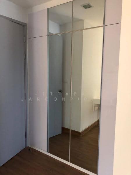 Thru Thonglor, Bangkok, Petchaburi Road, Bang Kapi, Huai Khwang, Bangkok, 2 Bedrooms, 62 sqm, Condo For Sale, by Jettapat Jaroonpipatkun, 500645403 - DDproperty.com
