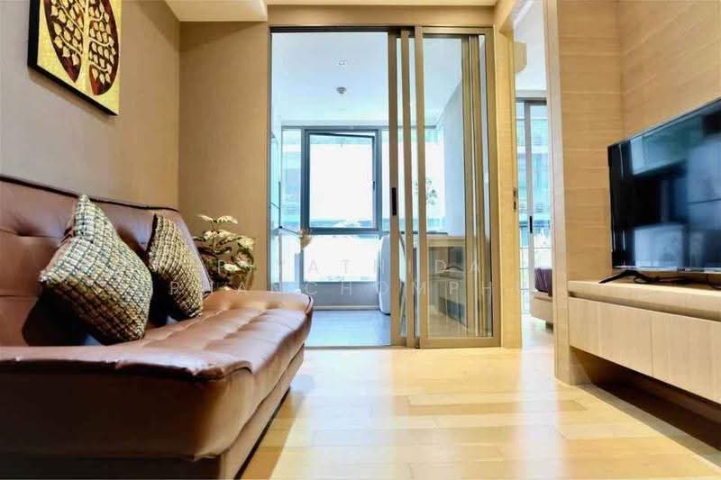 Klass Silom, Bangkok, 52 Silom Road, Silom, Bang Rak, Bangkok, 1 Bedroom, 34 sqm, Condo For Rent, by Piyathida Phanchomphu, 500645412 - DDproperty.com