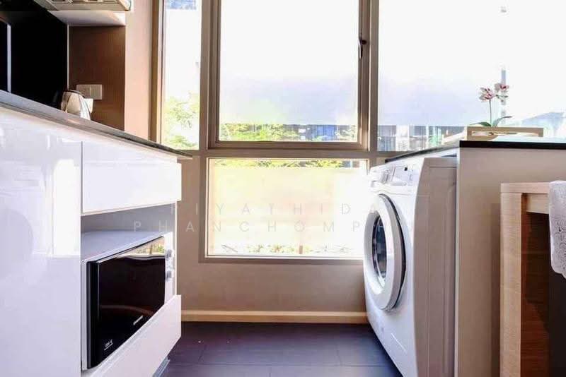 Klass Silom, Bangkok, 52 Silom Road, Silom, Bang Rak, Bangkok, 1 Bedroom, 34 sqm, Condo For Rent, by Piyathida Phanchomphu, 500645412 - DDproperty.com