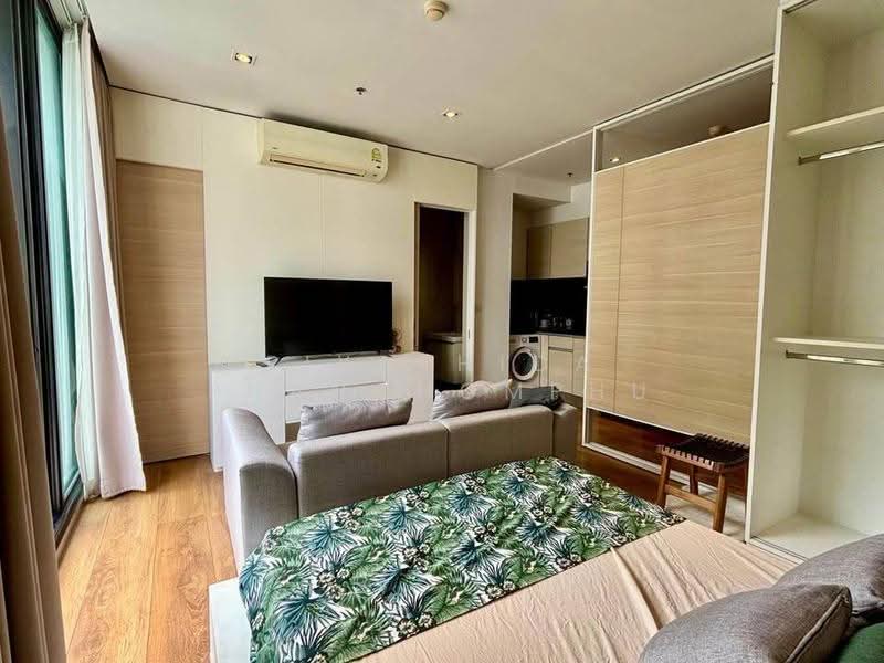 Park Origin Phrom Phong (Park 24), Bangkok, 68 Soi Sukhumvit 24, Khong Tan, Khlong Toei, Bangkok, 1 Bedroom, 33 sqm, Condo For Sale, by Piyathida Phanchomphu, 500645564 - DDproperty.com