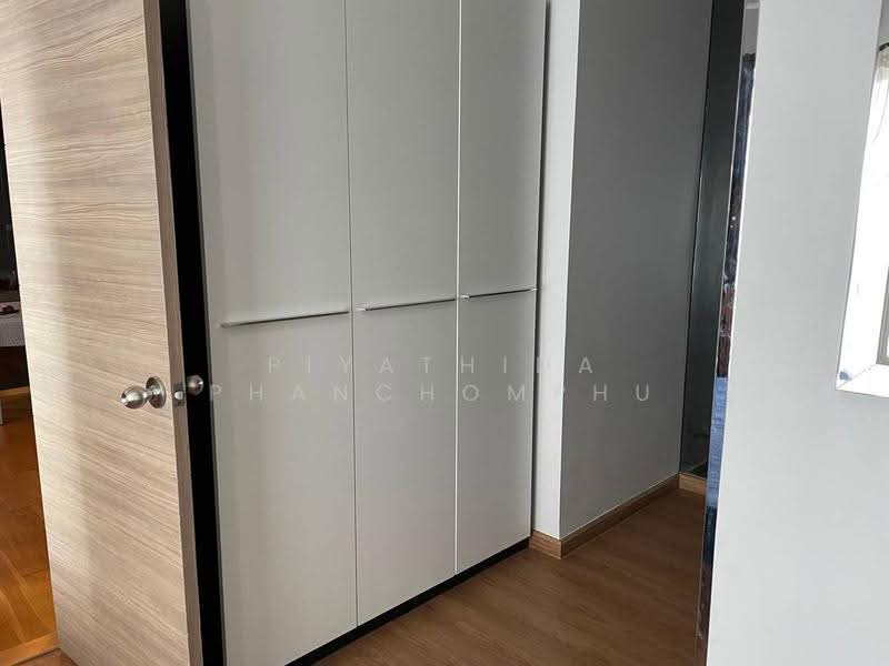 HIVE Taksin, Bangkok, 18 1 Soi, Khlong Ton Sai, Khlong San, Bangkok, 1 Bedroom, 49 sqm, Condo For Rent, by Piyathida Phanchomphu, 500645597 - DDproperty.com